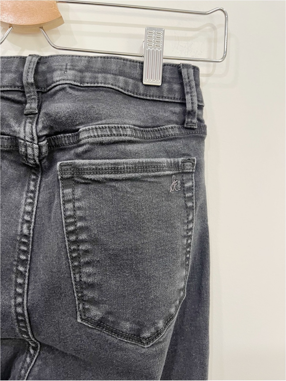 Sam Edelman Stiletto High Rise Skinny Ankle Jeans Black Coated Raw Hem Size 26 - Picture 8 of 11